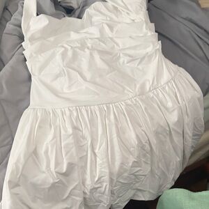 White Sleeveless Dress